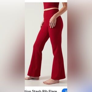 Athleta salutation stash rib flare Leggings.